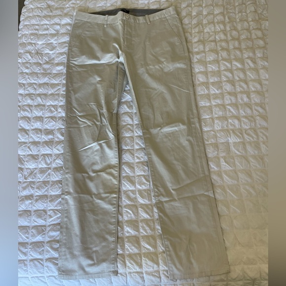 Vince Light Gray Casual Pants - Picture 1 of 11